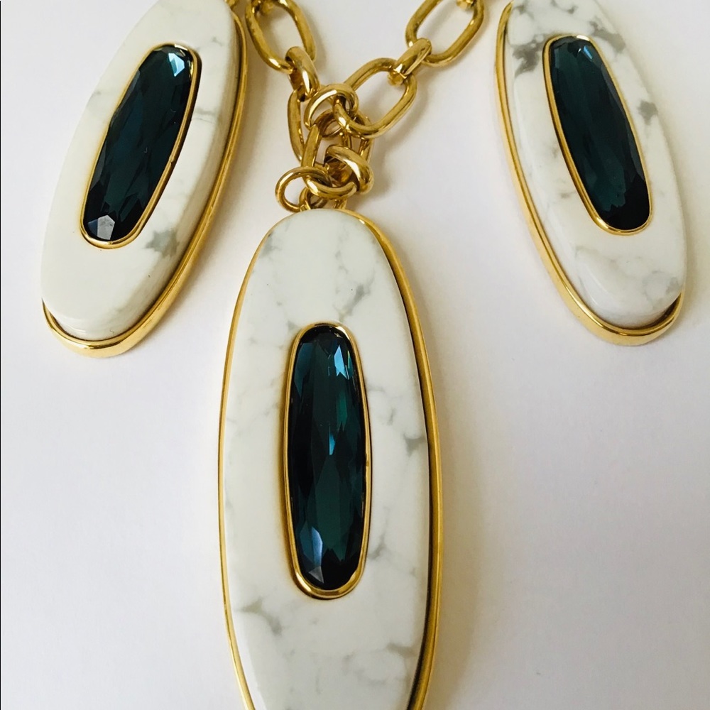 Vince Camuto necklace - Picture 4 of 8